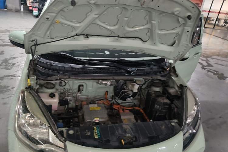 Used CHANGAN Benni E-Star 2021 National Edition Colorful Version Lithium Iron Phosphate (31.86 kWh) Engine Bay