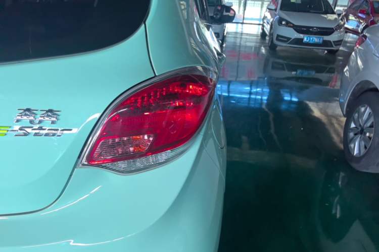 Used CHANGAN Benni E-Star 2021 National Edition Colorful Version Lithium Iron Phosphate (31.95 kWh) Exterior 3