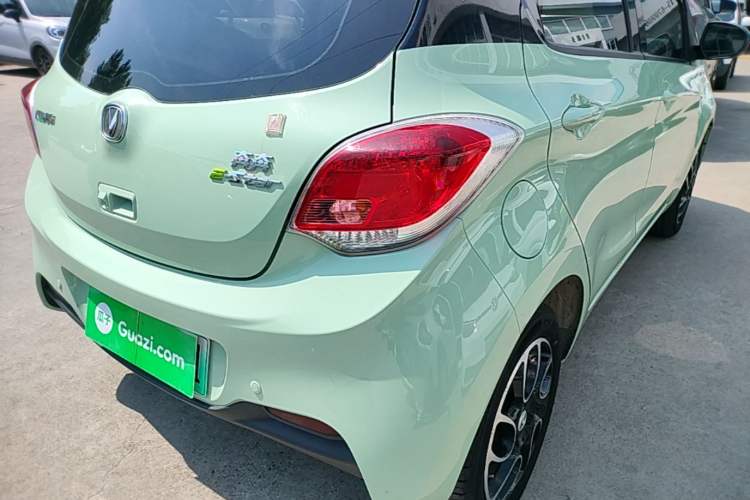 Used CHANGAN Benni E-Star 2021 National Edition Colorful Version Lithium Iron Phosphate (31.18 kWh) Exterior 3