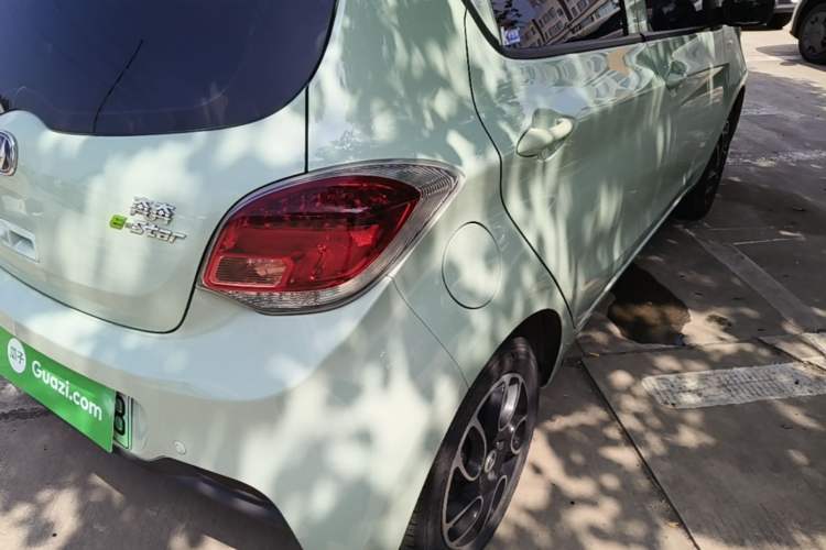 Used CHANGAN Benni E-Star 2021 National Edition Colorful Version Lithium Iron Phosphate (31.86 kWh) Exterior 3