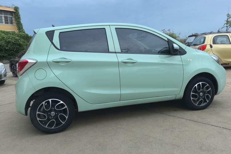 Used CHANGAN Benni E-Star 2021 National Edition Colorful Version Lithium Iron Phosphate (31.86 kWh) Exterior 6