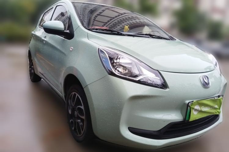 Used CHANGAN Benni E-Star 2021 National Edition Colorful Version Lithium Iron Phosphate (31.86 kWh) Front Right 45 Deg