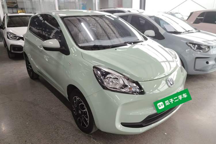 Used CHANGAN Benni E-Star 2021 National Edition Colorful Version Lithium Iron Phosphate (31.18 kWh) Front Right 45 Deg