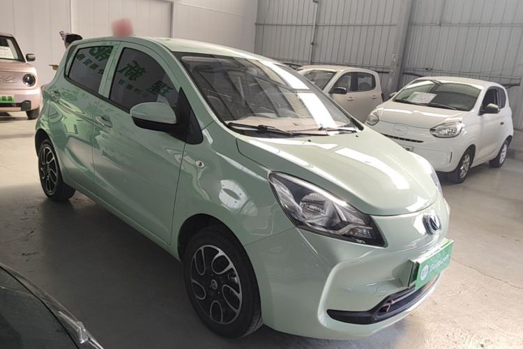 Used CHANGAN Benni E-Star 2021 National Edition Colorful Version Lithium Iron Phosphate (31.86 kWh) Front Right 45 Deg