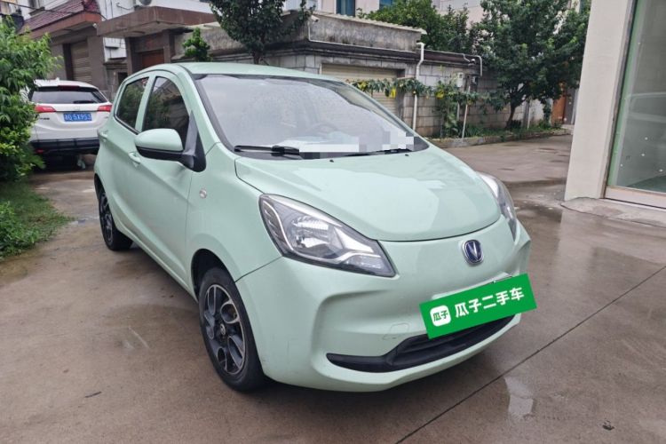 Used CHANGAN Benni E-Star 2021 National Edition Colorful Version Lithium Iron Phosphate (31.86 kWh) Front Right 45 Deg
