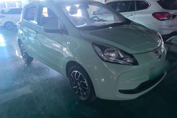 Used CHANGAN Benni E-Star 2021 National Edition Colorful Version Lithium Iron Phosphate (31.95 kWh) Front Right 45 Deg