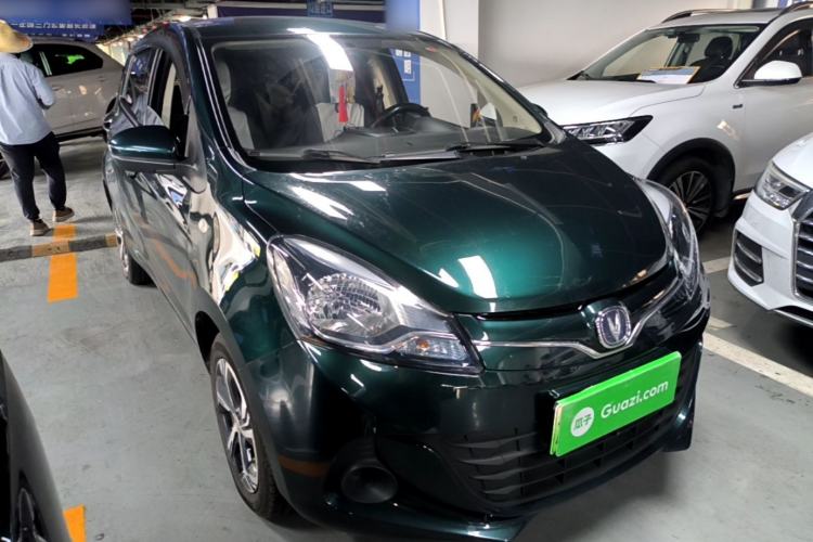 Used CHANGAN Benni E-Star 2021 National Edition Xin Yue Version (Fast-Charging Edition) Lithium Iron Phosphate (31.18 kWh) Front Right 45 Deg