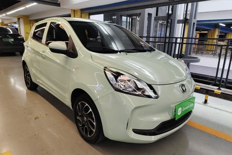 Used CHANGAN Benni E-Star 2021 National Edition Colorful Version Lithium Iron Phosphate (31.95 kWh) Front Right 45 Deg