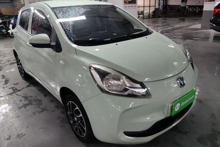 Used CHANGAN Benni E-Star 2021 National Edition Colorful Version Lithium Iron Phosphate (31.86 kWh) Front Right 45 Deg
