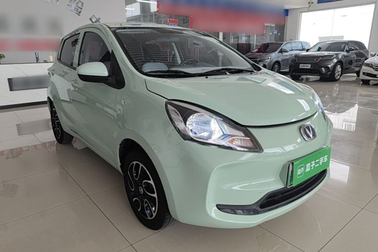 Used CHANGAN Benni E-Star 2021 National Edition Colorful Version Lithium Iron Phosphate (31.86 kWh) Front Right 45 Deg