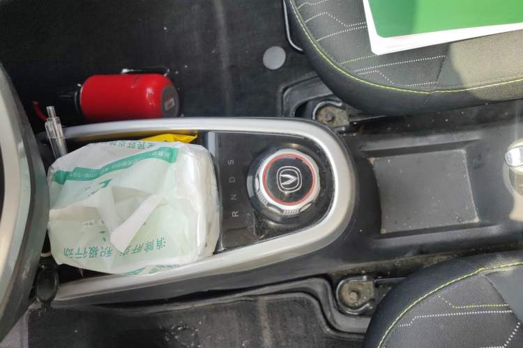 Used CHANGAN Benni E-Star 2021 National Edition Xin Yue Version (Fast-Charging Edition) Lithium Iron Phosphate (31.95 kWh) Gear Lever