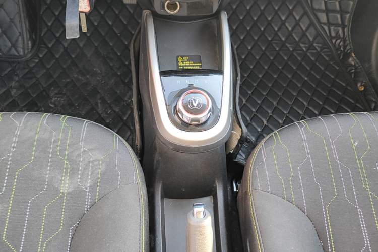 Used CHANGAN Benni E-Star 2021 National Edition Xin Yue Version (Fast-Charging Edition) Lithium Iron Phosphate (31.95 kWh) Gear Lever