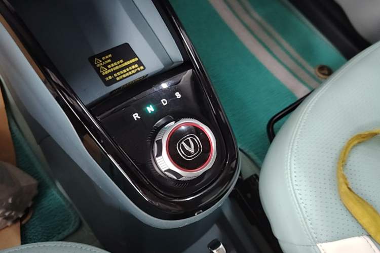 Used CHANGAN Benni E-Star 2021 National Edition Colorful Version Lithium Iron Phosphate (31.18 kWh) Gear Lever