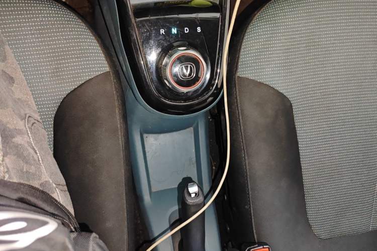 Used CHANGAN Benni E-Star 2021 National Edition Colorful Version Lithium Iron Phosphate (31.86 kWh) Gear Lever