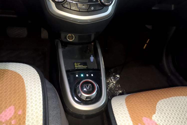 Used CHANGAN Benni E-Star 2021 National Edition Xin Yue Version (Fast-Charging Edition) Lithium Iron Phosphate (31.18 kWh) Gear Lever