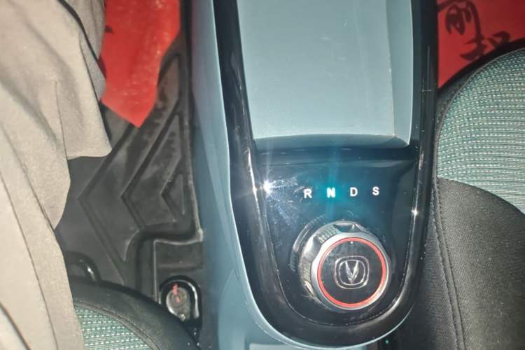 Used CHANGAN Benni E-Star 2021 National Edition Colorful Version Lithium Iron Phosphate (31.86 kWh) Gear Lever
