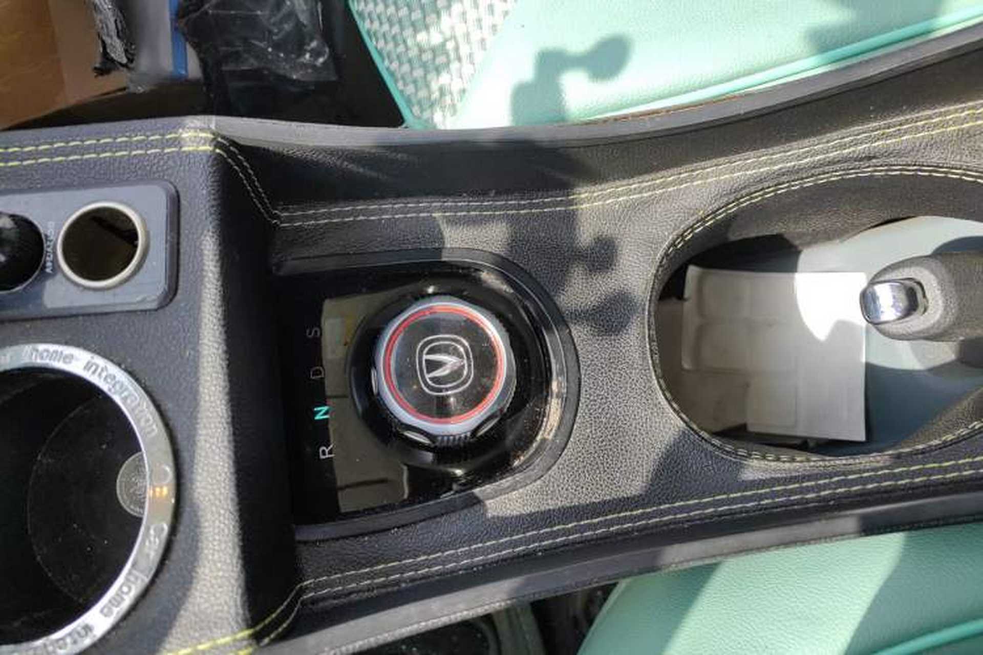 Used CHANGAN Benni E-Star 2021 National Edition Colorful Version Lithium Iron Phosphate (31.86 kWh) Gear Lever