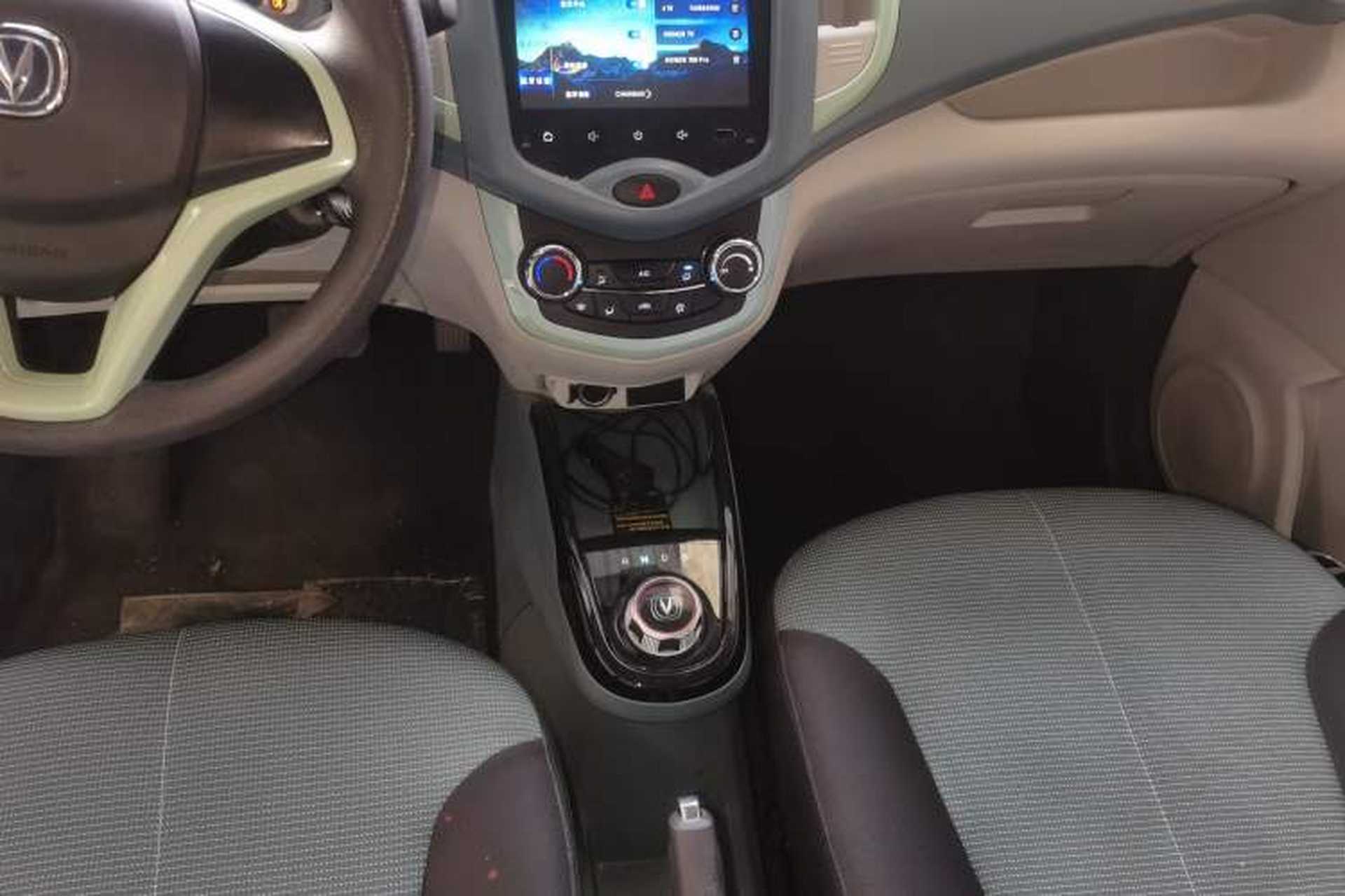 Used CHANGAN Benni E-Star 2021 National Edition Colorful Version Lithium Iron Phosphate (31.86 kWh) Gear Lever