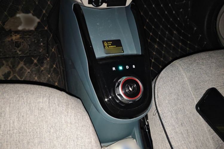 Used CHANGAN Benni E-Star 2021 National Edition Colorful Version Lithium Iron Phosphate (31.86 kWh) Gear Lever