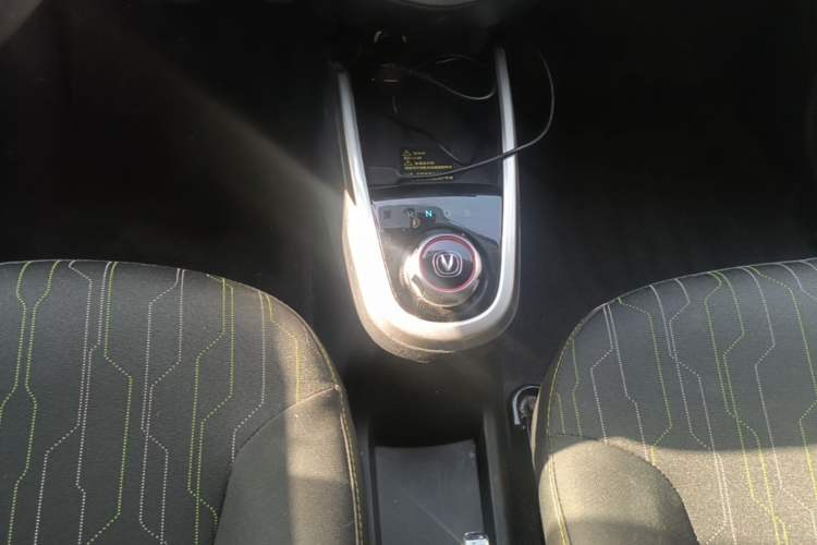 Used CHANGAN Benni E-Star 2021 National Edition Xin Yue Version Lithium Iron Phosphate (31.86 kWh) Gear Lever