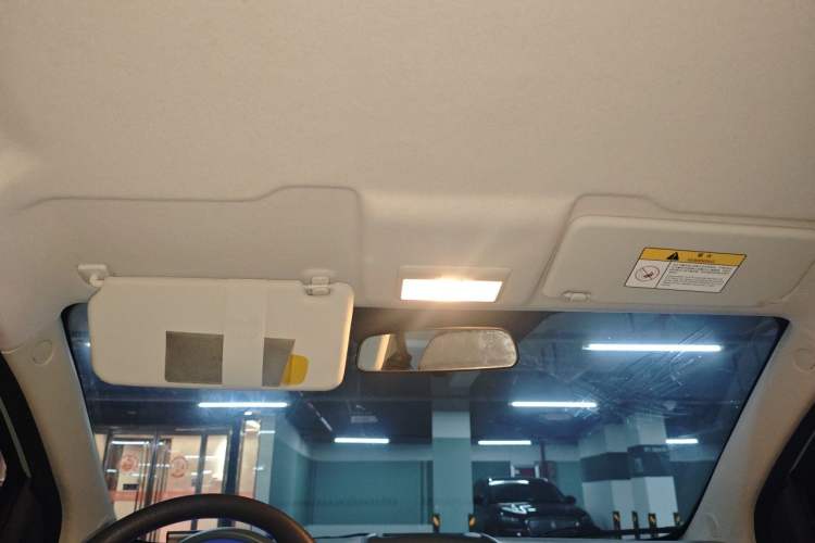 Used CHANGAN Benni E-Star 2021 National Edition Colorful Version Lithium Iron Phosphate (31.86 kWh) Headliner