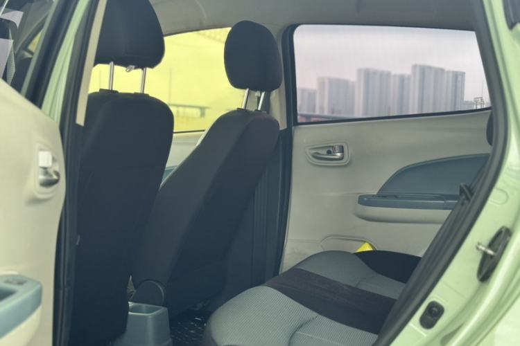 Used CHANGAN Benni E-Star 2021 National Edition Colorful Version Lithium Iron Phosphate (31.86 kWh) Interior 1