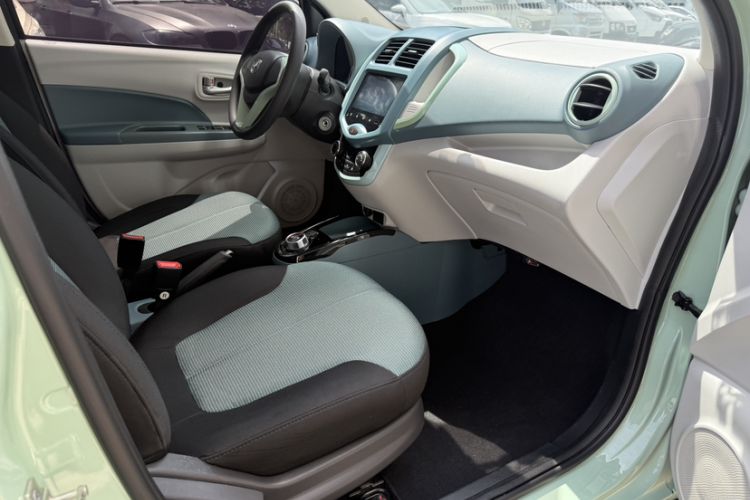 Used CHANGAN Benni E-Star 2021 National Edition Colorful Version Lithium Iron Phosphate (31.86 kWh) Interior 2
