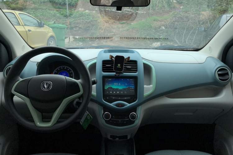 Used CHANGAN Benni E-Star 2021 National Edition Colorful Version Lithium Iron Phosphate (31.86 kWh) Interior 2