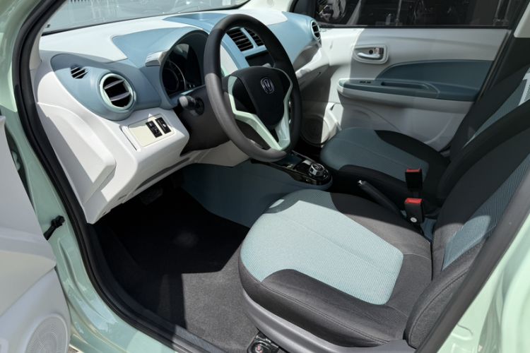 Used CHANGAN Benni E-Star 2021 National Edition Colorful Version Lithium Iron Phosphate (31.86 kWh) Interior 4