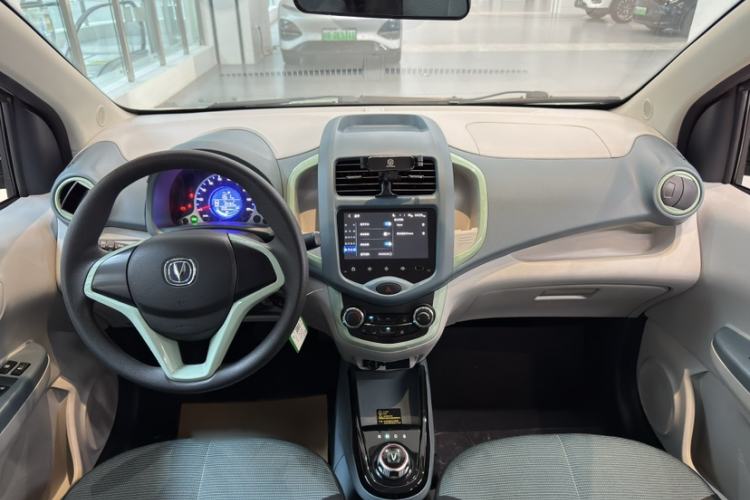 Used CHANGAN Benni E-Star 2021 National Edition Colorful Version Lithium Iron Phosphate (31.86 kWh) Interior 4