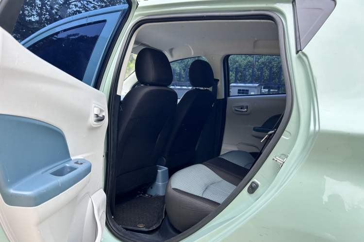 Used CHANGAN Benni E-Star 2021 National Edition Colorful Version Lithium Iron Phosphate (31.86 kWh) Interior 4