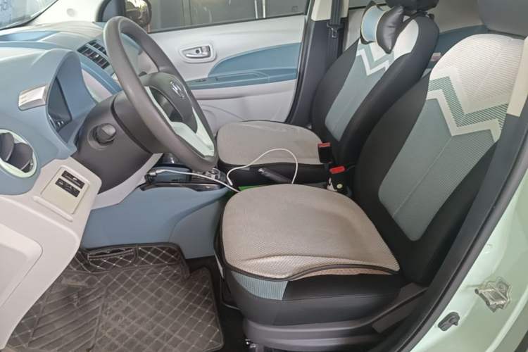 Used CHANGAN Benni E-Star 2021 National Edition Colorful Version Lithium Iron Phosphate (31.86 kWh) Left Front Seat