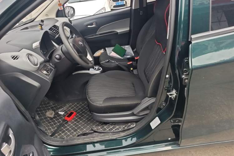 Used CHANGAN Benni E-Star 2021 National Edition Xinyi Edition (Fast-Charging Version) Lithium-NMC Left Front Seat