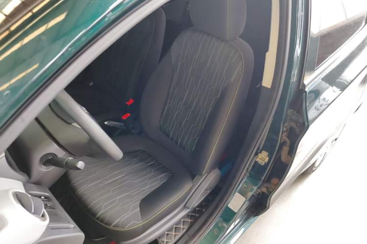 Used CHANGAN Benni E-Star 2021 National Edition Xin Yue Version (Fast-Charging Edition) Lithium Iron Phosphate (31.95 kWh) Left Front Seat