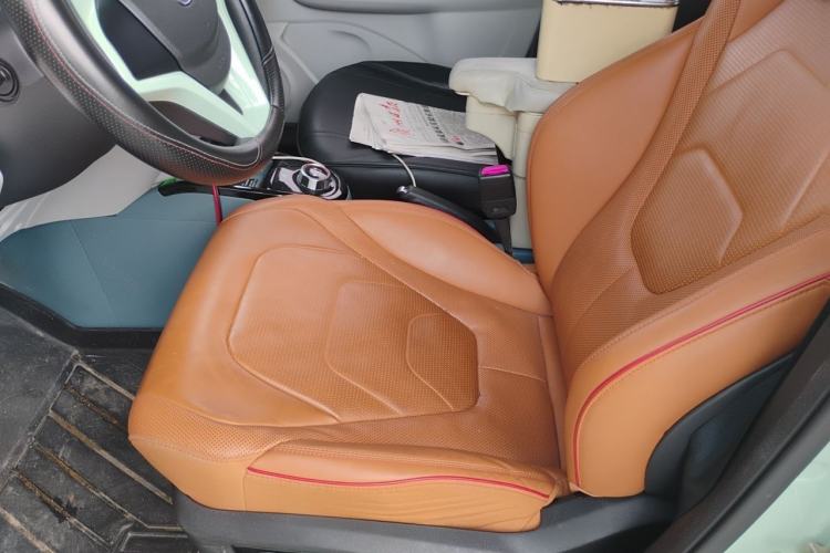 Used CHANGAN Benni E-Star 2021 National Edition Colorful Version Lithium Iron Phosphate (31.95 kWh) Left Front Seat