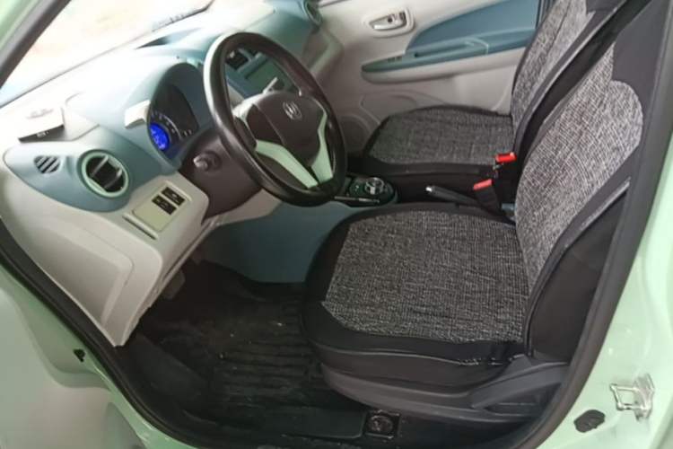 Used CHANGAN Benni E-Star 2021 National Edition Colorful Version Lithium Iron Phosphate (31.86 kWh) Left Front Seat