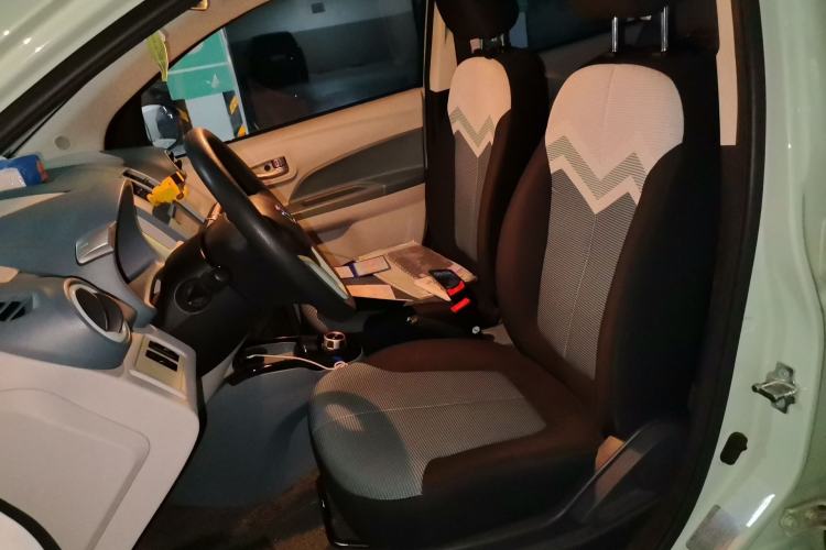 Used CHANGAN Benni E-Star 2021 National Edition Colorful Version Lithium Iron Phosphate (31.95 kWh) Left Front Seat