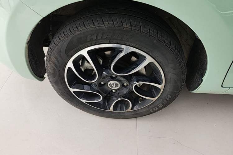 Used CHANGAN Benni E-Star 2021 National Edition Colorful Version Lithium Iron Phosphate (31.86 kWh) Left Front Wheel Hub