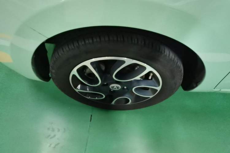 Used CHANGAN Benni E-Star 2021 National Edition Colorful Version Lithium Iron Phosphate (31.86 kWh) Left Front Wheel Hub