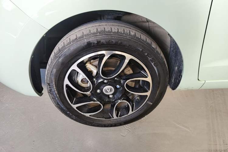Used CHANGAN Benni E-Star 2021 National Edition Colorful Version Lithium Iron Phosphate (31.86 kWh) Left Front Wheel Hub