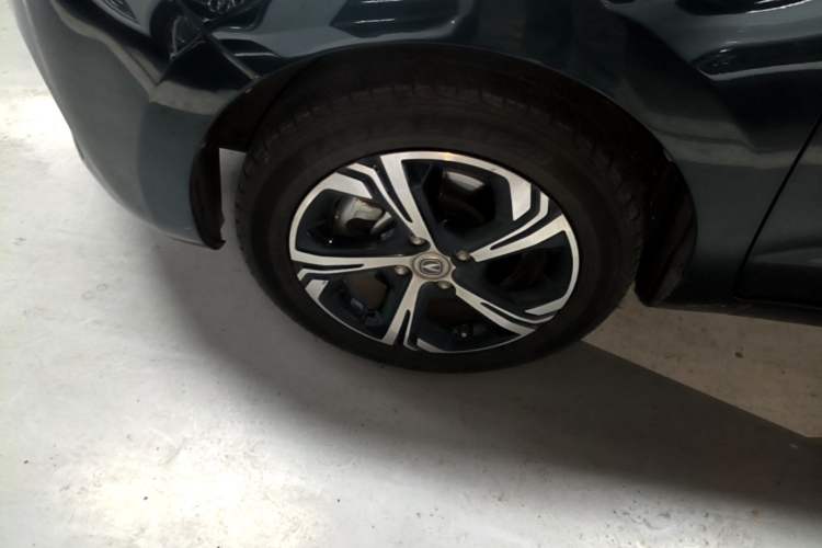 Used CHANGAN Benni E-Star 2021 National Edition Xin Yue Version (Fast-Charging Edition) Lithium Iron Phosphate (31.18 kWh) Left Front Wheel Hub