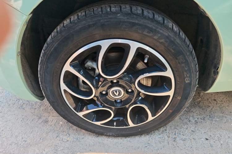 Used CHANGAN Benni E-Star 2021 National Edition Colorful Version Lithium Iron Phosphate (31.86 kWh) Left Front Wheel Hub