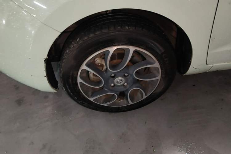 Used CHANGAN Benni E-Star 2021 National Edition Colorful Version Lithium Iron Phosphate (31.86 kWh) Left Front Wheel Hub