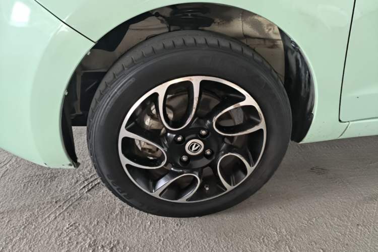 Used CHANGAN Benni E-Star 2021 National Edition Colorful Version Lithium Iron Phosphate (31.86 kWh) Left Front Wheel Hub