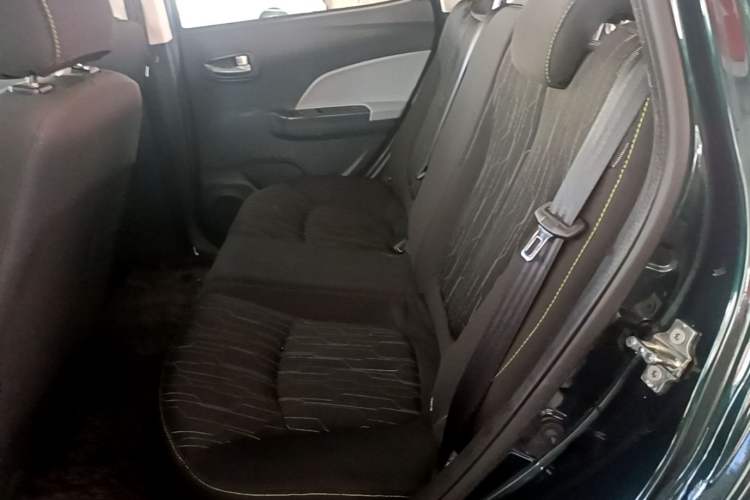 Used CHANGAN Benni E-Star 2021 National Edition Xinyi Version (Fast-Charging Edition) Lithium Iron Phosphate (31.95 kWh) Left Rear Seat