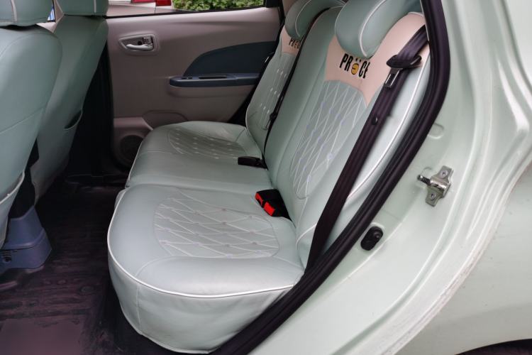 Used CHANGAN Benni E-Star 2021 National Edition Colorful Version Lithium Iron Phosphate (31.86 kWh) Left Rear Seat