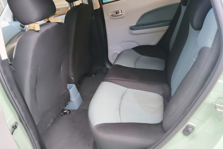 Used CHANGAN Benni E-Star 2021 National Edition Colorful Version Lithium Iron Phosphate (31.86 kWh) Left Rear Seat