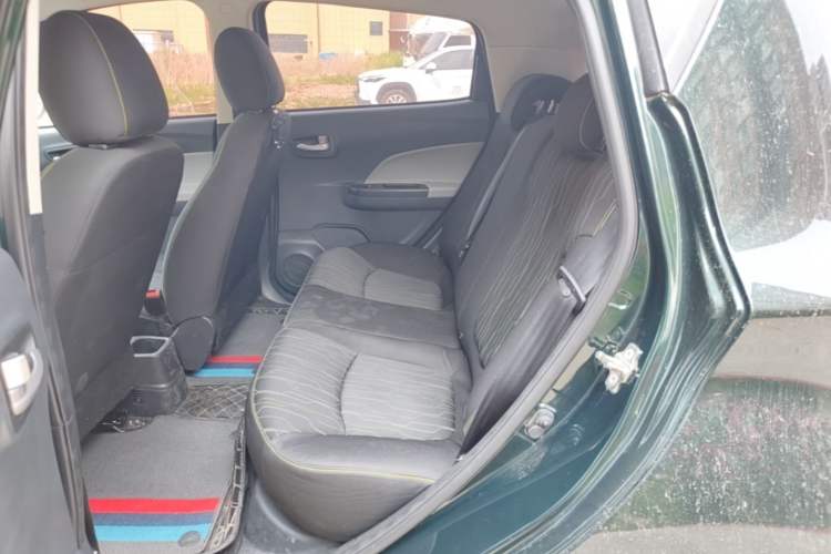 Used CHANGAN Benni E-Star 2021 National Edition Xin Yue Version (Fast-Charging Edition) Lithium Iron Phosphate (31.95 kWh) Left Rear Seat