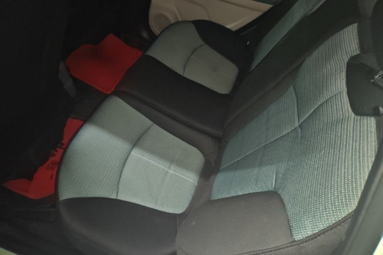 Used CHANGAN Benni E-Star 2021 National Edition Colorful Version Lithium Iron Phosphate (31.86 kWh) Left Rear Seat
