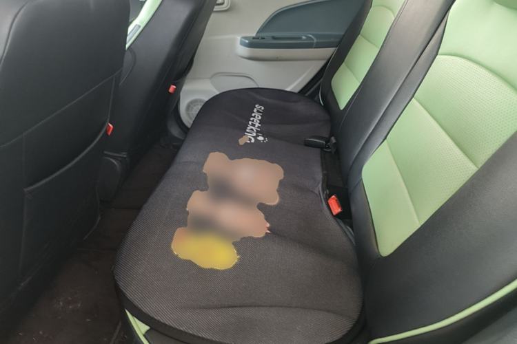 Used CHANGAN Benni E-Star 2021 National Edition Colorful Version Lithium Iron Phosphate (31.86 kWh) Left Rear Seat
